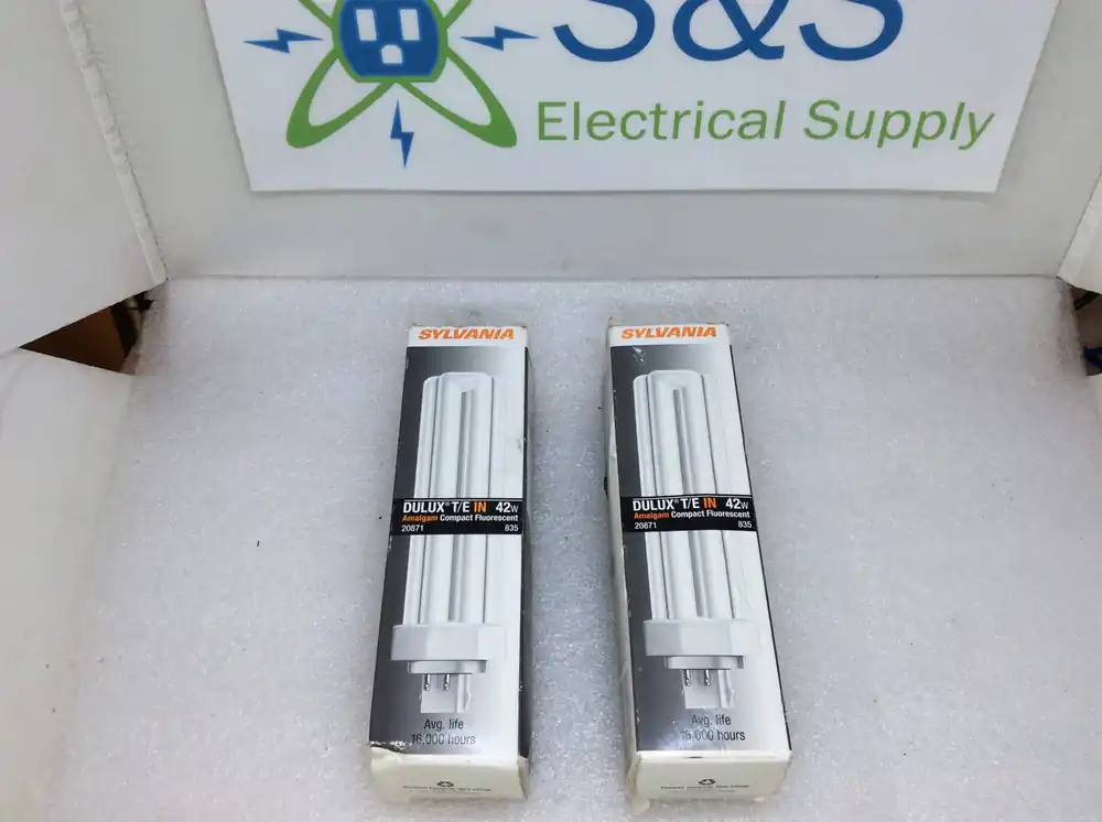 Bargain Sylvania 20871/20890 CF42DT/E/IN/835/ECO 42W 4 Pin CFL Compact Fluorescent Lamp