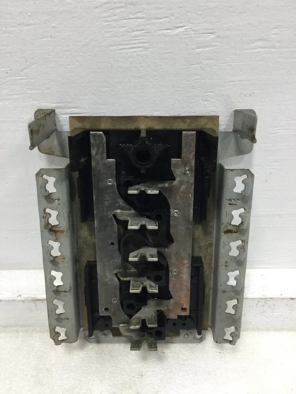 Special Offer Murray 100 Amp 12 Space 120/240 VAC Load Center Guts Only 6" X 8"