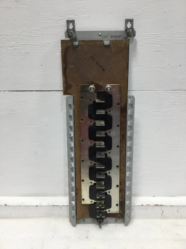 Challenger 200 Amp 24 Space 120/240 VAC Load Center Guts Only 6"X19" Wholesale