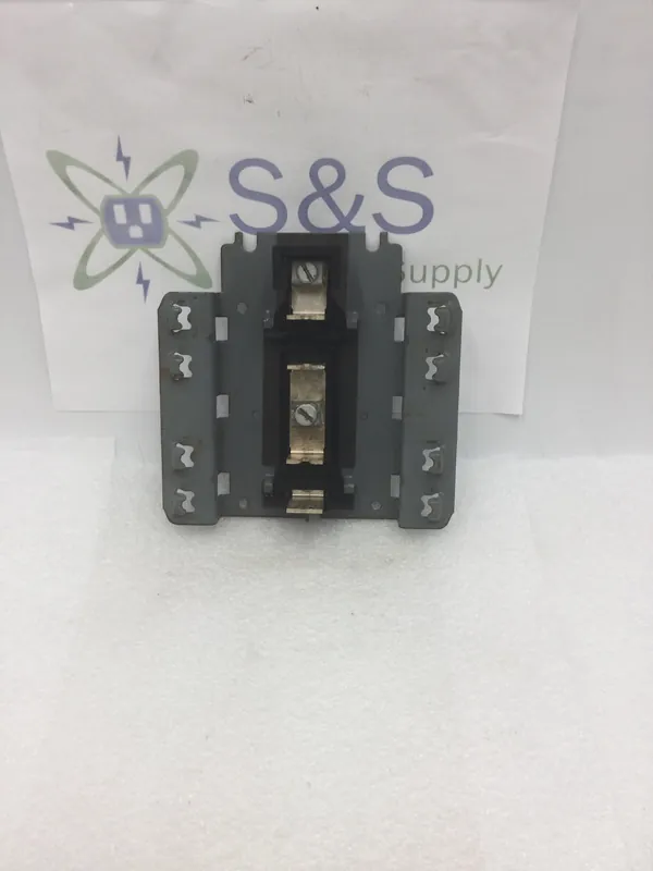 Top Pick General Electric TX1612R4 4 Space/8 Circuit 100 Amp Load Center Guts Only 6"X6"