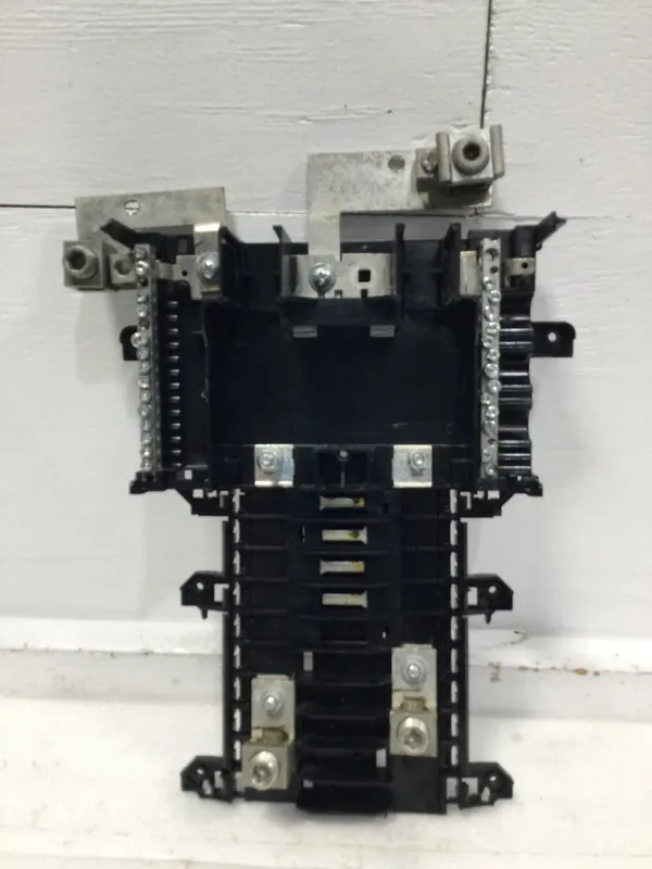 Square D RC816F200C 200 Amp 8 Space 120/240V Guts Only 15 1/2" x 11 1/2" Best Price