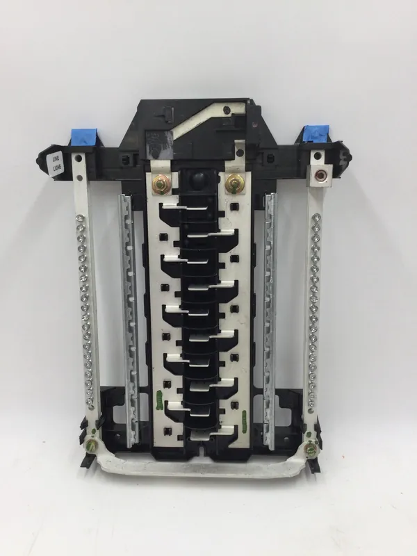 Editor’s Pick GE TM2010CCUBK1 100 Amp 10 Space 120/240 VAC MB Load Center Guts Only 9" X 15"