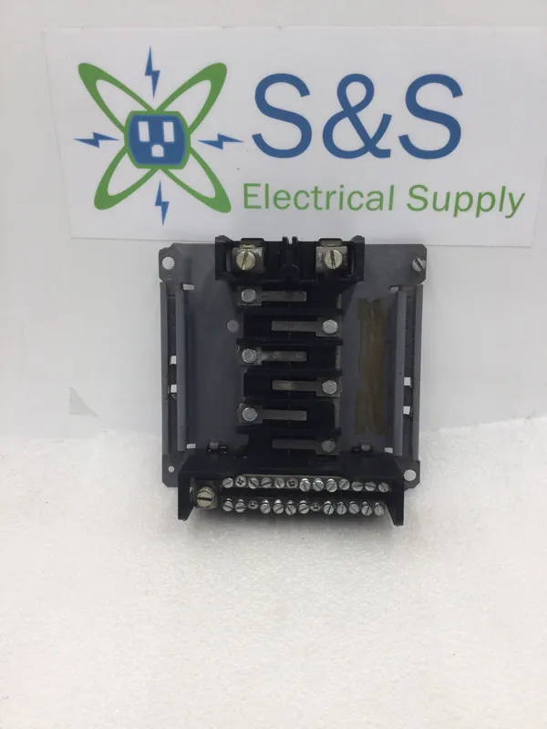 Seasonal Sale Square D QON12-24 125 Amp 6 Space 120/240 VAC Load Center Guts Only 7" X 7"