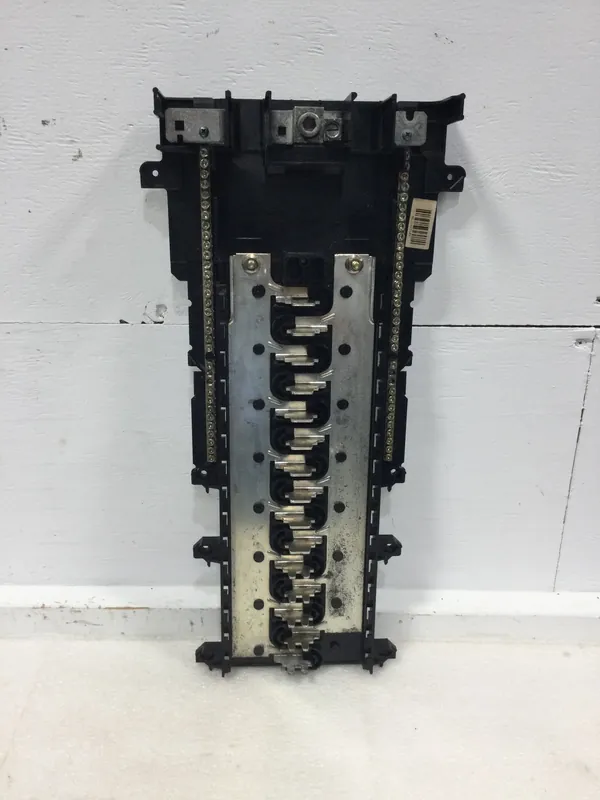 Square D HOM3040M200TC 200 Amp 15 Space 120/240V Main Breaker Guts Only 9" X 21" Free Shipping