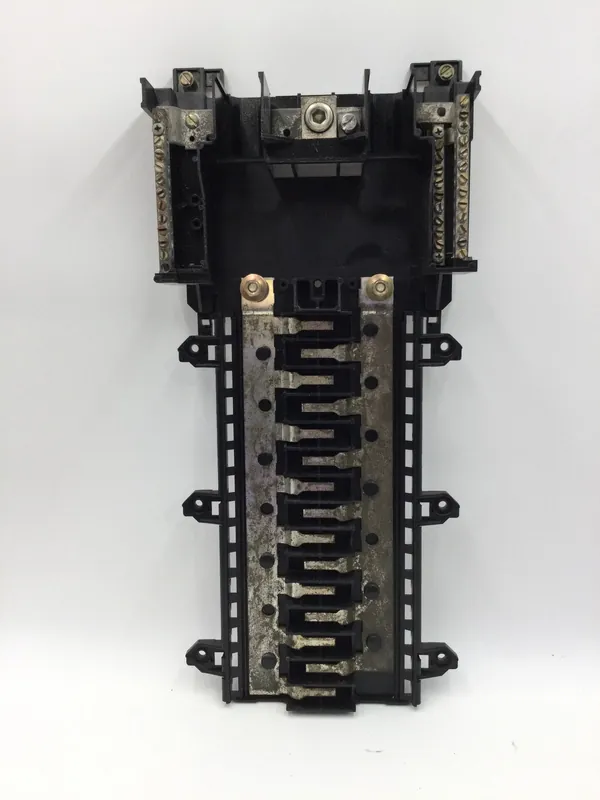 Square D QON30M150 150 Amp 30 Space 120/240V Load Center Guts Only 9" X 18" Big Sale