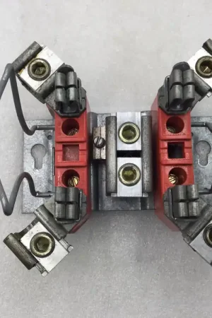 Mlbank Series U-200 200 Amp Single Phase Meter Socket Guts Only In Demand