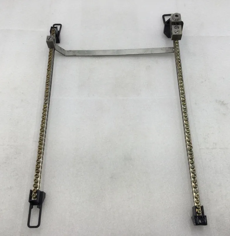 Eaton/Cutler-Hammer CH42B200K 49-Position Neutral-Isolated Grounding Bar Warranty Included