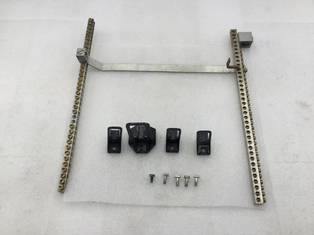 Free Shipping Cutler Hammer 74 Position 4-14 AWG Grounding/Neutral Bar