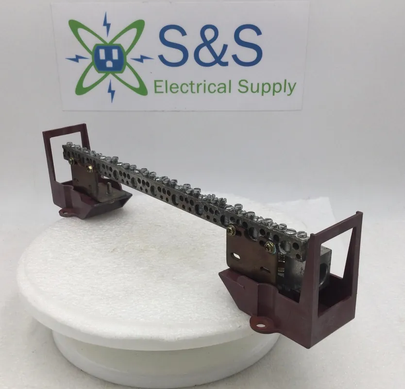 Eaton 1C96646-G02 43 Position Neutral Isolated Grounding Bar 14 1/2" x 3 1/4" In Demand