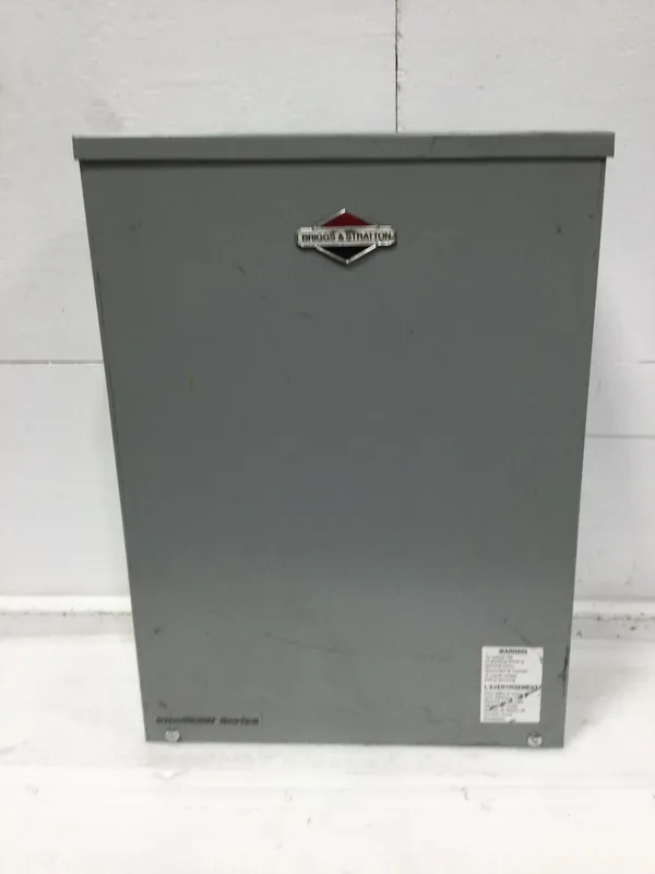 Modern Briggs & Stratton 071009 200 Amp 240 VAC ACCM Automatic Transfer Switch 16" X 22"