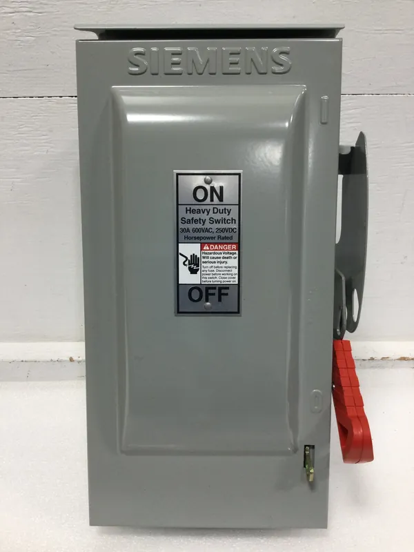 Seasonal Sale Siemens HF361R 30 Amp 600V Heavy Duty Safety Switch Enclosure 15 7/8" x 9"