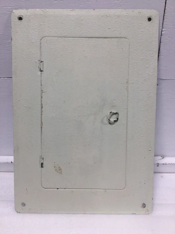 ITE EQ20F 125 Amp 20 Space 120/240V Panel/ Door Only 22 1/4" x 15 5/8" Handmade