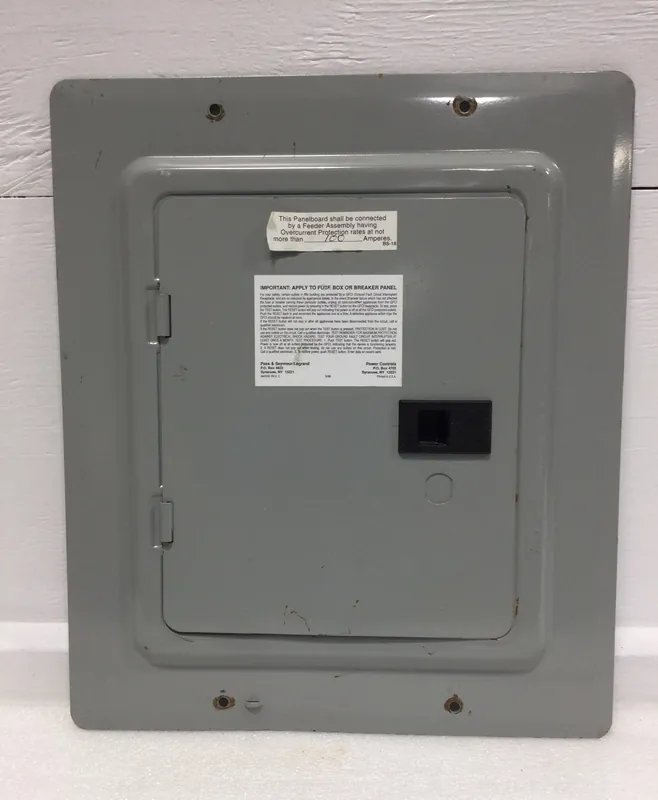 Siemens M1020MB1100F 100 Amp 20 Space 120/240V Cover/Door w/Main 16" x 13 5/8" Super Sale