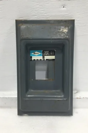 GTE/Zinsco ML07(2-4) 70 Amp 2-4 Space 120/240V Panel Cover Only 11 1/4" x 6 3/4" Get Yours