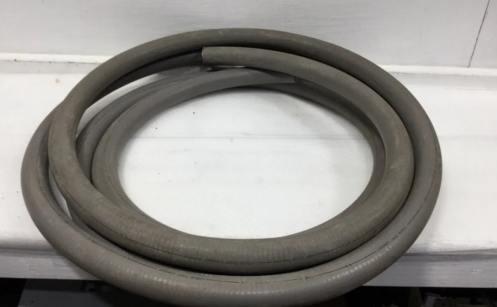 Markdown Liquatite EF Type 1-1/4" Flexible Metallic Liquid Tight Conduit 15'