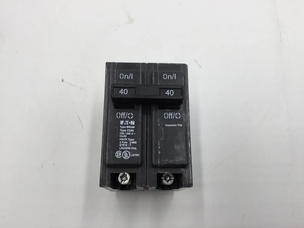 Budget Eaton/Cutler-Hammer BR240/C240 40 Amp 2 Pole 120/240V Breaker - Cosmetic Flaw