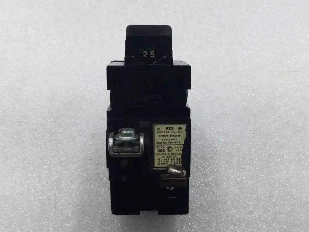 Pushmatic/Bulldog P225/31225 25 Amp 2 pole 240V Circuit Breaker - Cosmetic Flaw Free Delivery