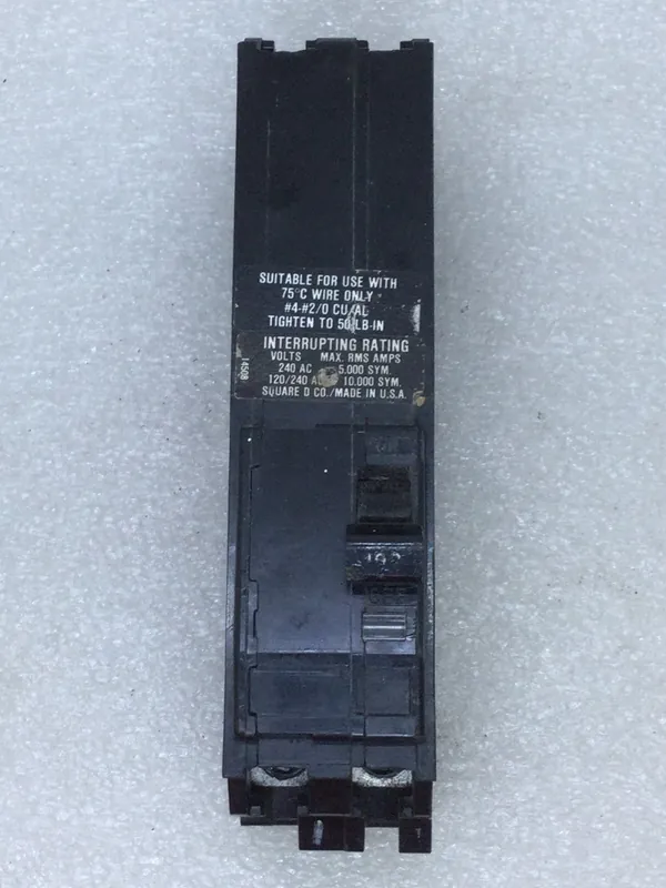 Bargain Square D Q1L2100 100 Amp 2 Pole 240V Main/Circuit Breaker - Cosmetic Flaw