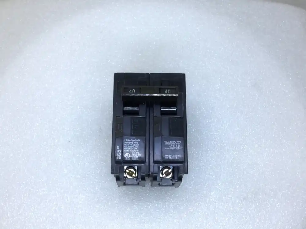 Siemens/ITE/Gould Q240 40 Amp 2 Pole 120/240V Circuit Breaker - Cosmetic Flaw Editor’s Pick