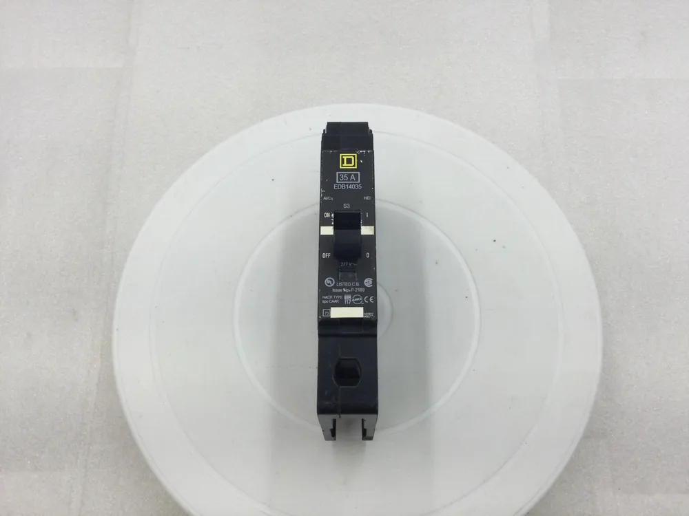 Final Sale Square-D EDB14035 35 Amp 1 Pole 277V E-Frame Bolt on Circuit Breaker