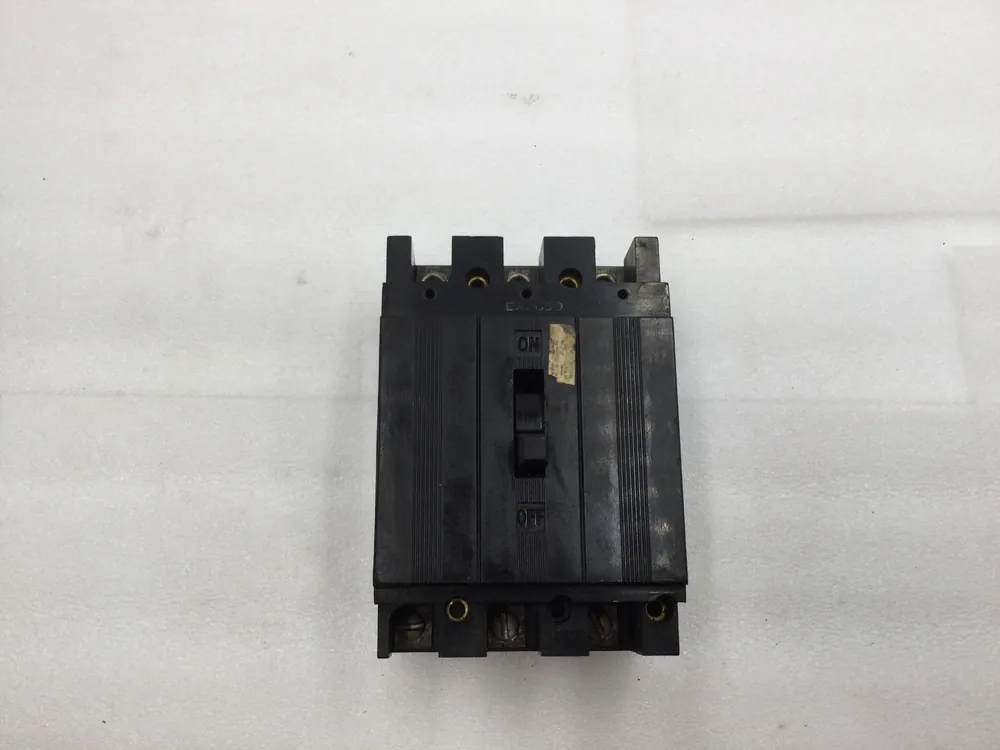 Crafted Westinghouse EA3090 90 Amp 3 Pole 240V Circuit Breaker - Cosmetic Flaw