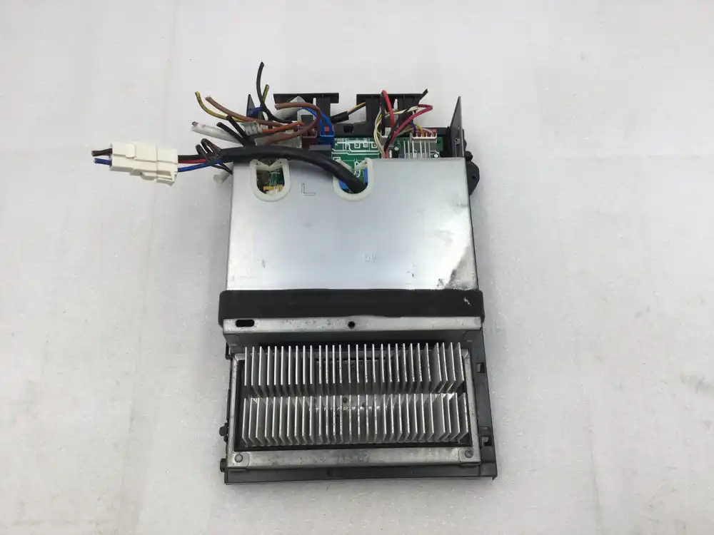 Editor’s Pick Midea US-KFR35W/BP3N1-B30 HVAC Main Control Board W/ Cover