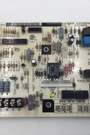Fresh Stock Carrier CEPL131071-20 Furnace Control Circuit Board