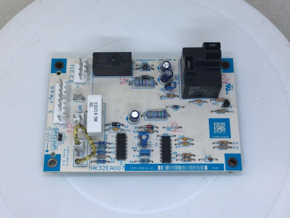 Free Shipping Carrier CEPL130524-21 CEBD430524-24A Defrost Control Board