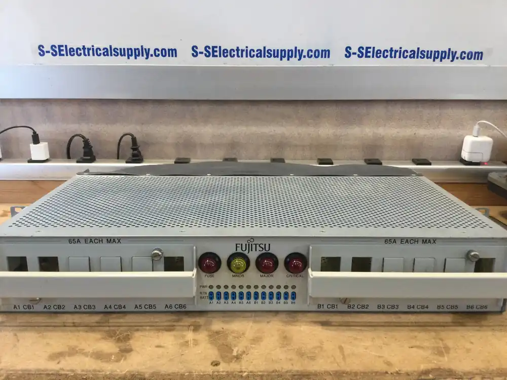 Fujitsu Network Communications FC9565PDU1 Model PDU 65A Series A00249 Dual Bus Fuse Panel Authentic