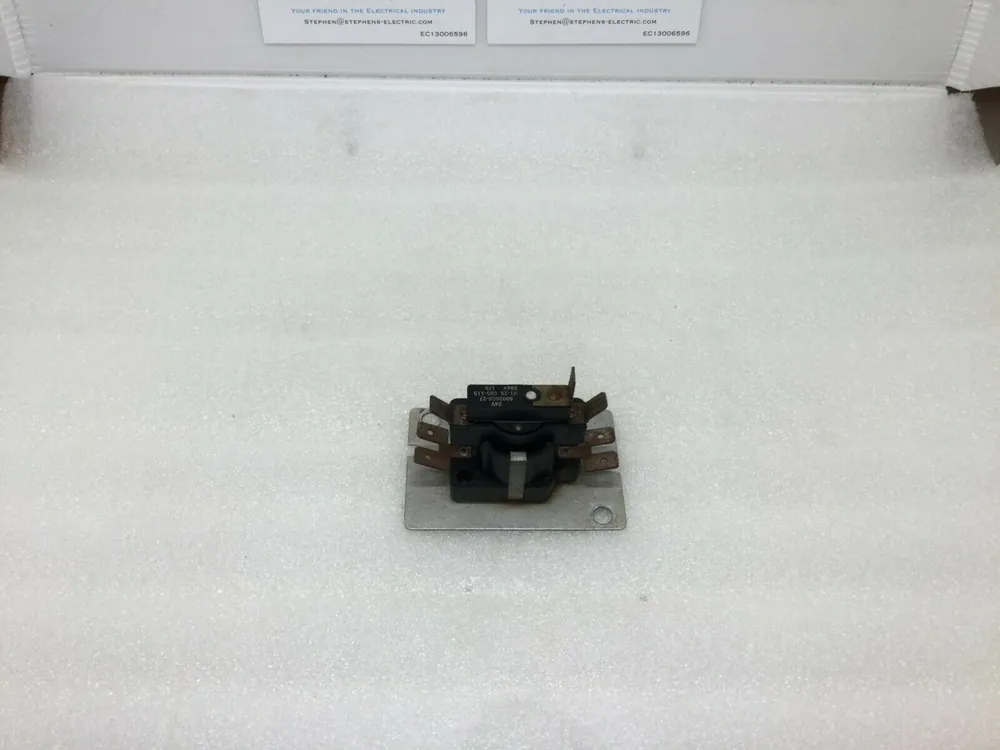 Klixon 60000c0-27 Plug Assembly 24v H1-25 C65-115 E86v 175 In Demand