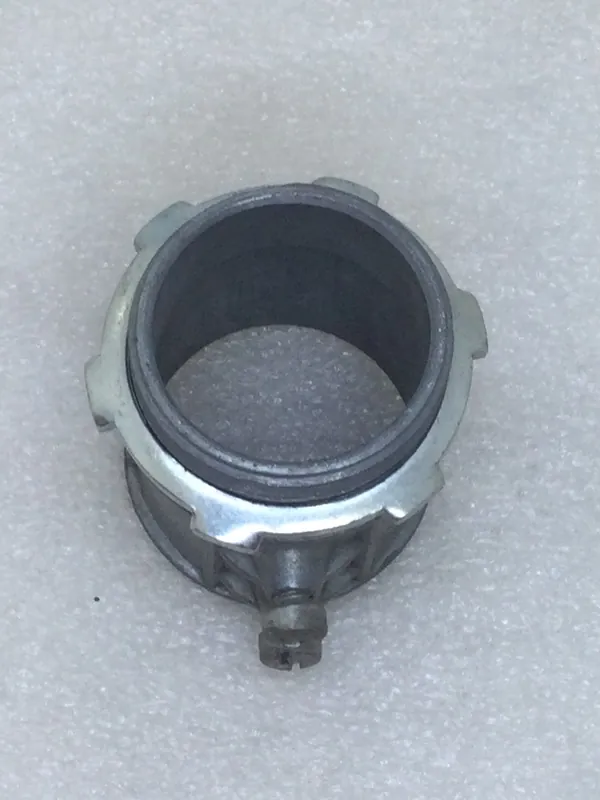 Must Have 1 1/2" EMT Set Screw Connector Zinc Cast
