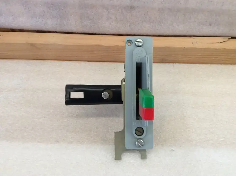 Super Sale General Electric 300-Line Control CR308 QMR Safety Switch Handle (Handle Only)