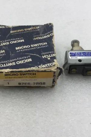 Honeywell/Micro Switch BZE6-2RQ8 Roller Plunger Limit Switch 15 Amp 600 VAC Max No Minimum Order
