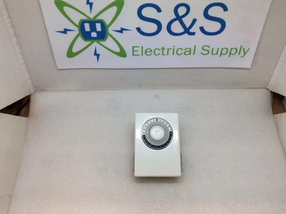 General Electric 15075 24-Hour Plug In Mechanical Timer15A 125VAC 60 Hz Gen Purpose 1/3Hp 15a 125V 60Hz Resistive Limited Offer