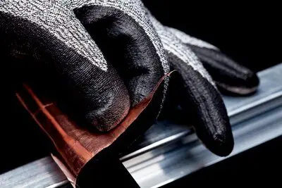 3M™ Comfort Grip Glove CGL-CR, Cut Resistant (ANSI 3), Size L Grab Now